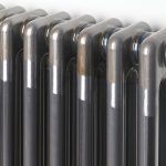 Radiator with heat pumps